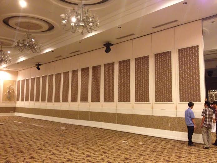 VÁCH NGĂN DI ĐỘNG BIẾN HÓA KHÔNG GIAN CHO HỘI TRƯỜNG